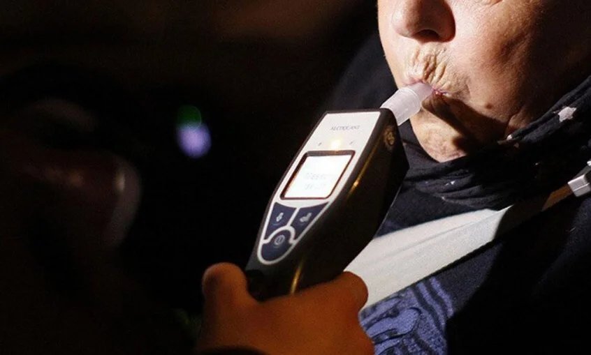 U Sarajevu zabilježeno 16 pijanih vozača, policija privremeno obustavila rad