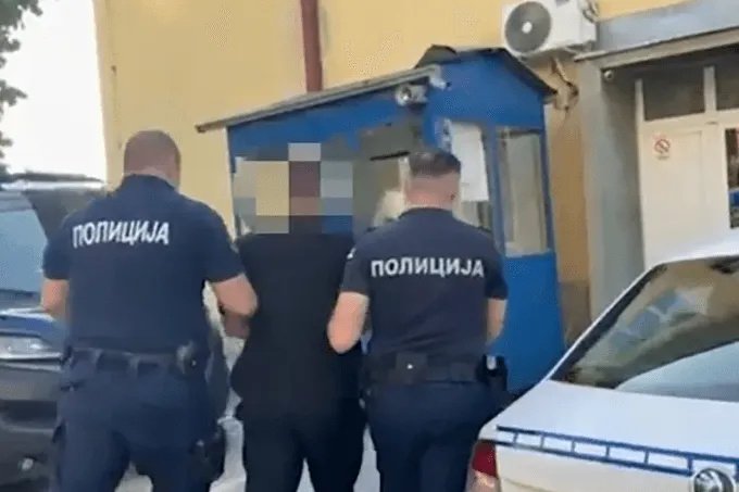 Uhapšen 31-godišnjak koji je drogu skrivao u kući, motoru i veš