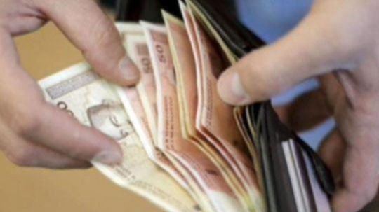 Prosječna plaća u Kantonu Sarajevo premašila 2.000 KM, viša za 320 KM od ostatka Federacije BiH