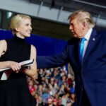 Trump primio emotivno pismo s porukom "Ti si sve što mi je važno" i smjestio ga pored svog ureda