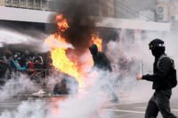 Protesti u Francuskoj nastavili su se s hiljadama ljudi na ulicama