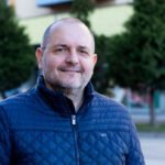 Bećirović objašnjava uzroke smanjenja prosječne plaće i rastuće siromaštvo građana
