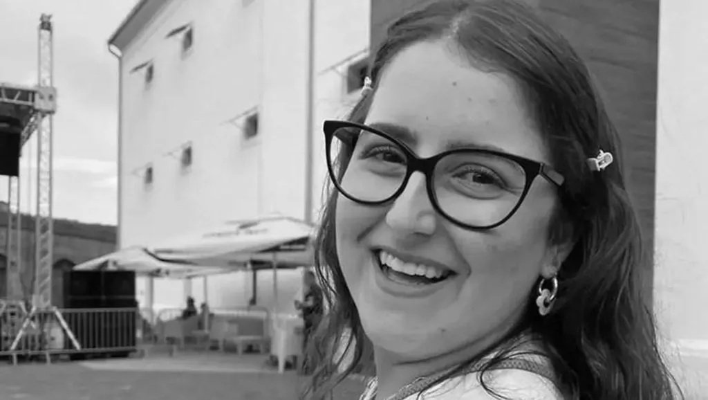 Bivšem policajcu smanjena kazna na 15 godina zatvora za ubistvo Mihaele (21)