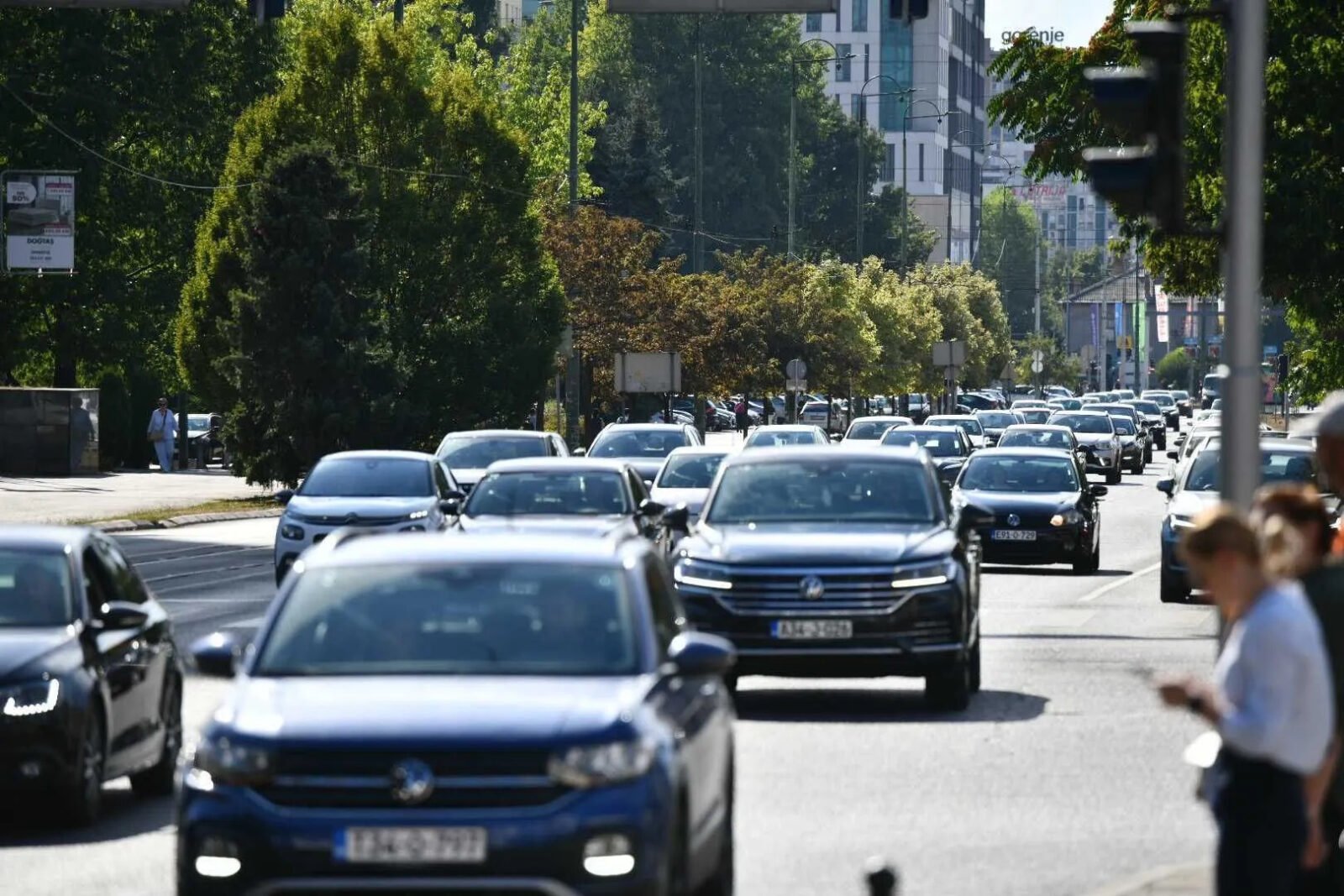 Oprez u saobraćaju zbog magle i radova na putevima širom zemlje