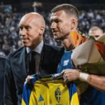 Fudbalski savez Švedske u čast Edinu Džeki na oproštaju od reprezentacije