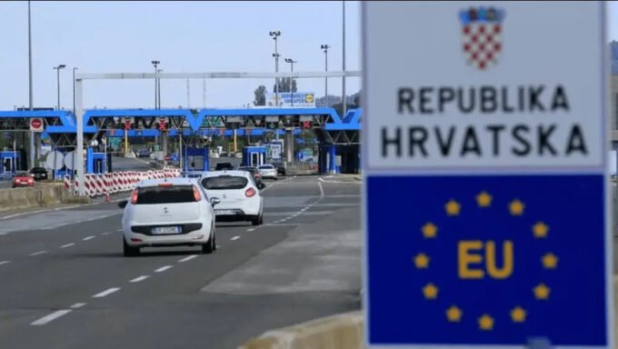 Određena lica će biti obavezna platiti 40 KM za prelazak granice s Evropskom unijom