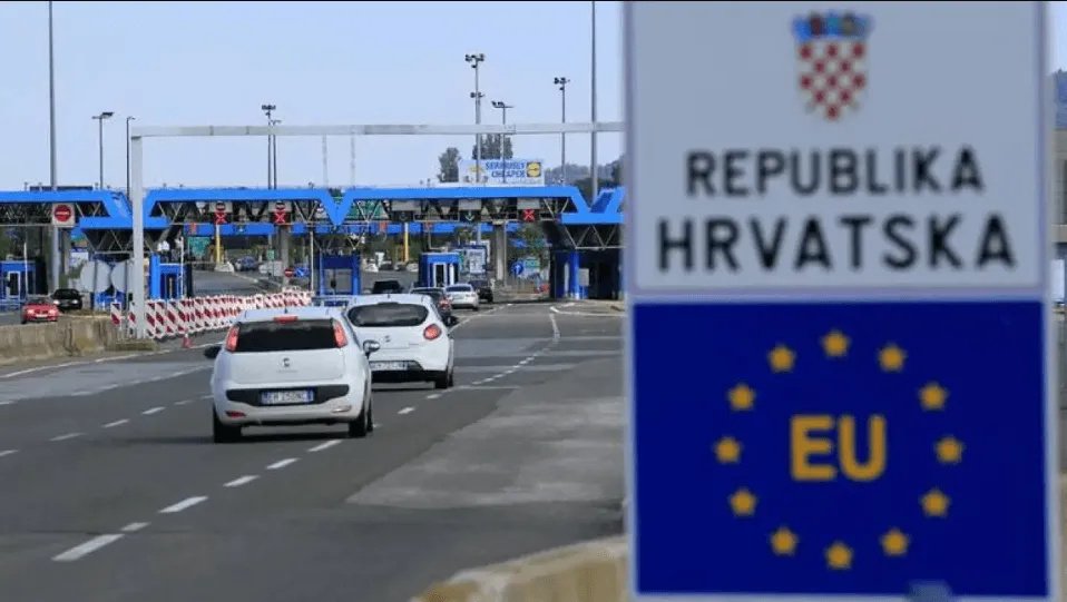 Određena lica će biti obavezna platiti 40 KM za prelazak granice s Evropskom unijom