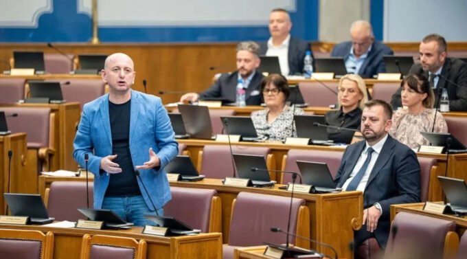 Knežević tvrdio da je Ratko Mladić heroj i spreman na zadnje posljedice