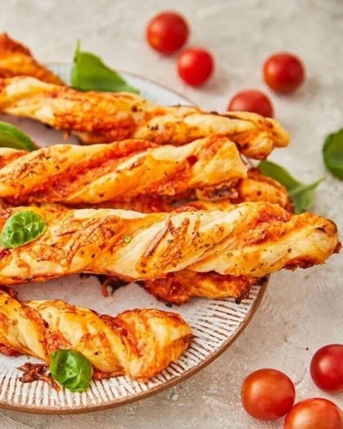 Pizza štapići od lisnatog tijesta gotovi za pet minuta nestaju brzo