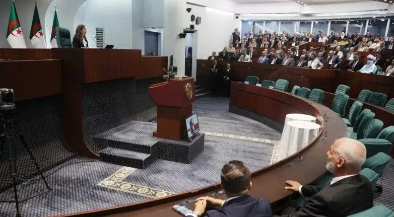 Alžir uvodi smrtnu kaznu za podmetanje požara i otmicu djece