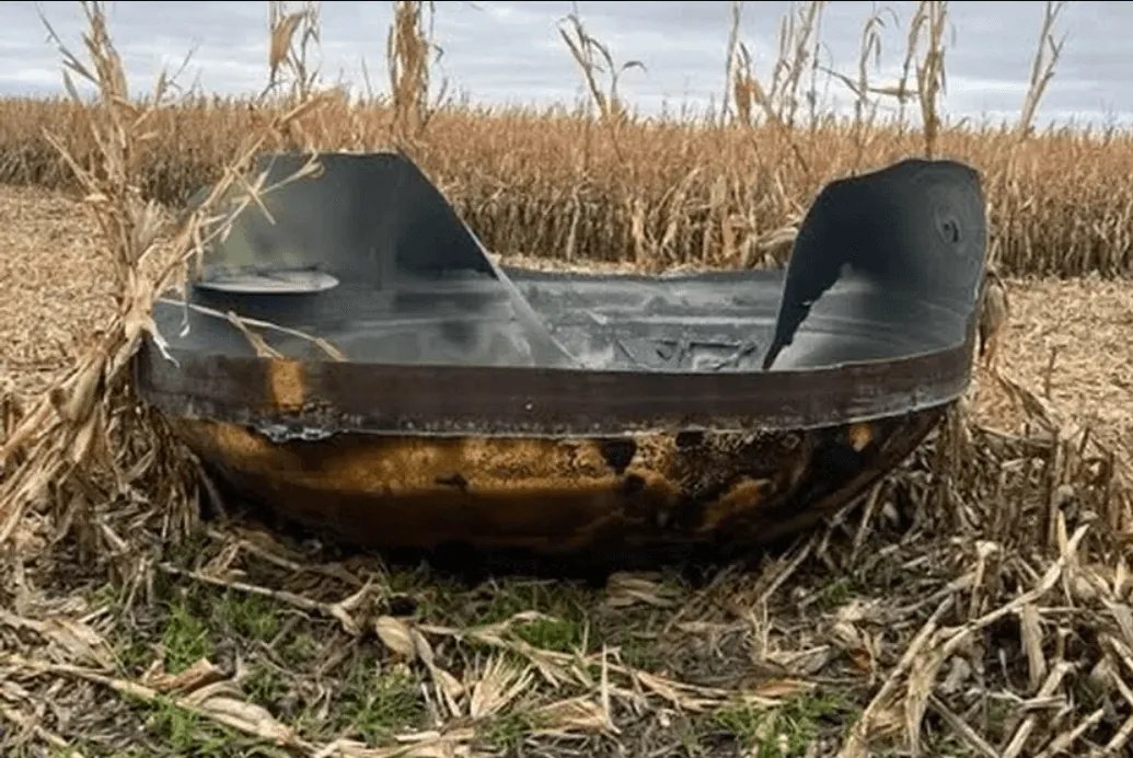 Farmeri pronašli misteriozni objekat u polju kukuruza, uključene službe u istragu