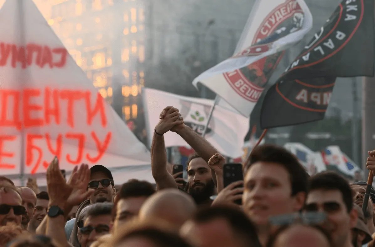 Izborna šutnja u Srbiji počinje u ponoć, kazne za prekršaj do 5.100 eura