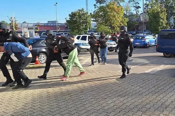 Nastavnik fizičkog odgoja iz Gradiške osuđen na godinu i pol zatvora zbog posjedovanja droge