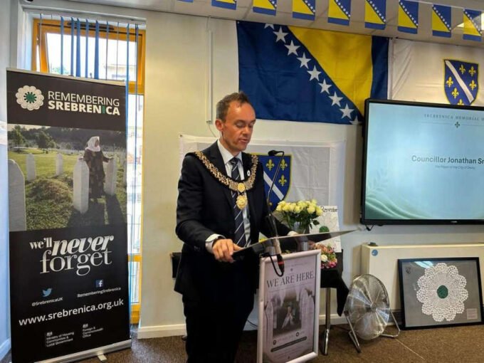 Derbi odao počast žrtvama genocida u Srebrenici
