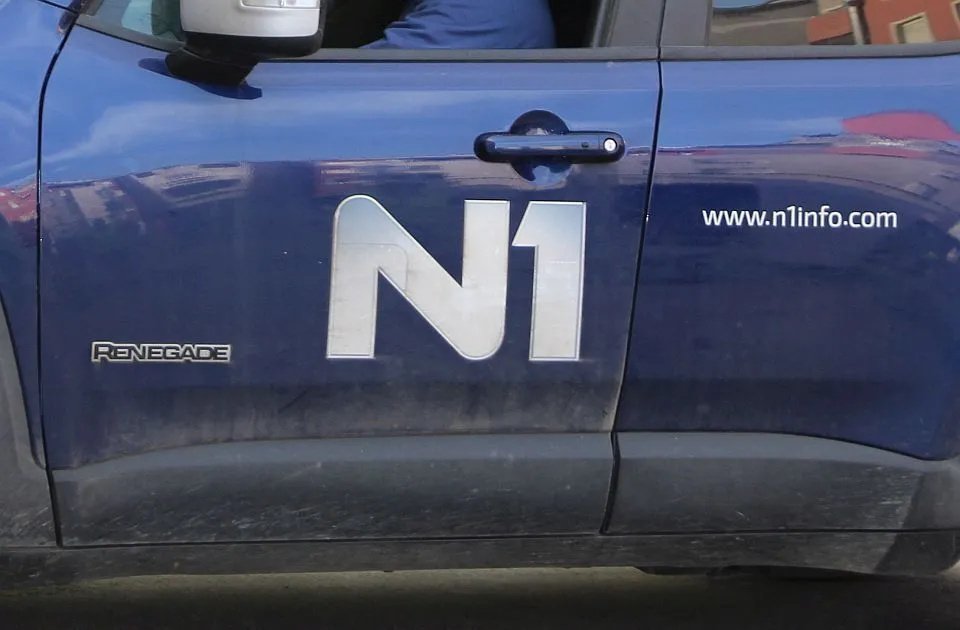 Deset novinara dalo otkaz na N1 Srbija, veliki gubitak za redakciju