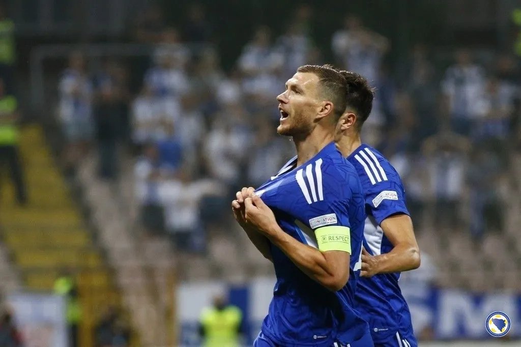 Džeko postigao dva gola na noći kada su Zmajeve počeli shvatati ozbiljno