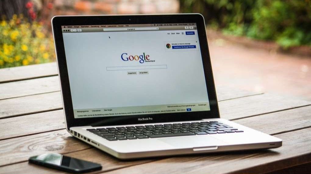 Google izgubio 500 milijardi dolara uslijed historijskog pada dionica zbog straha od umjetne inteligencije