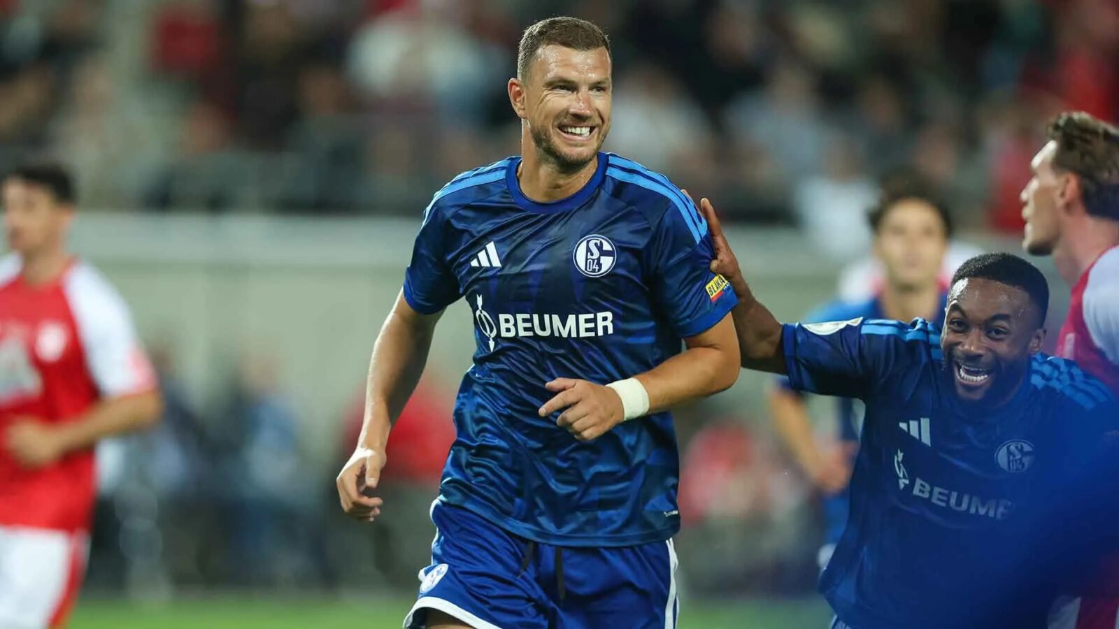 Mainz osvojio bodove protiv Schalkea, Edin Džeko napustio teren s povredom glave
