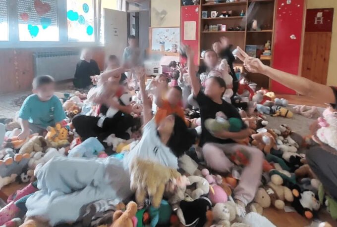 Džekin ispraćaj nastavljen, plišane igračke podijeljene djeci