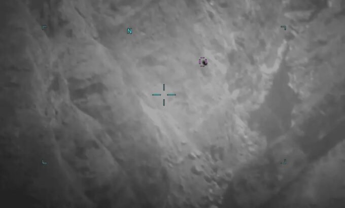Šest neidentificiranih objekata navodno letjelo brzinom od 770 km/h