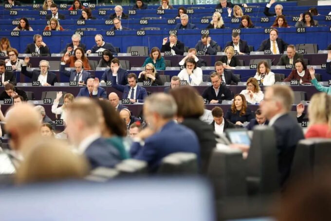 Evropski odbor regija osudio vlasti Srbije zbog veličanja ratnih zločinaca