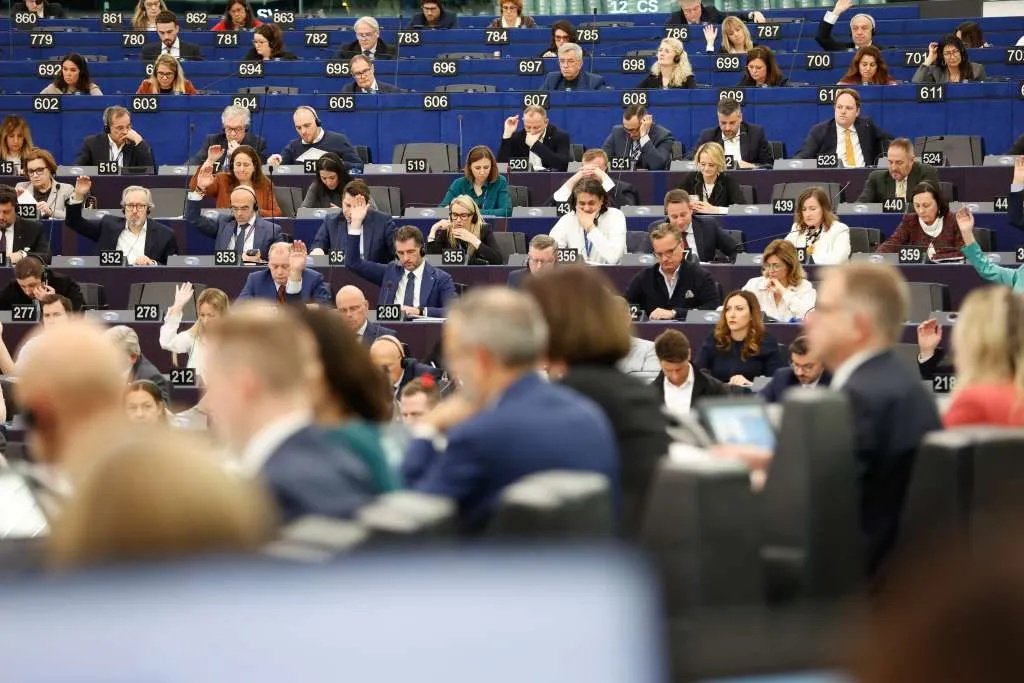 Evropski odbor regija osudio vlasti Srbije zbog veličanja ratnih zločinaca