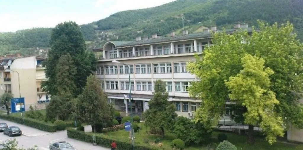 Političke stranke u Goraždu dužne su ukloniti predizborne plakate i banere