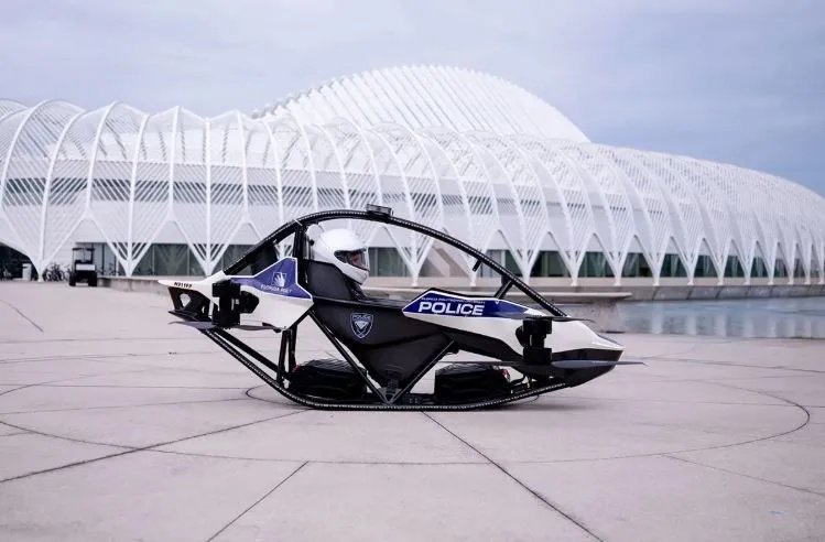 Policija dobila leteće vozilo Jetson One, koje omogućava nevjerovatna putovanja