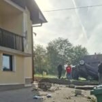 Teška nesreća u BiH: automobil udario u kuću, više povrijeđenih