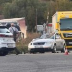 MUP KS istražuje tešku nesreću u Sarajevu, Opel prevrnut na krov Passata