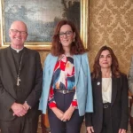 Martina Mlinarević okončava mandat u Češkoj, nuncij Nugent joj uručio papinsku medalju