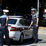 Sarajlija uhvaćen kako vozi neregistrovan automobil bez vozačke dozvole uz neplaćene kazne od 7.490 KM