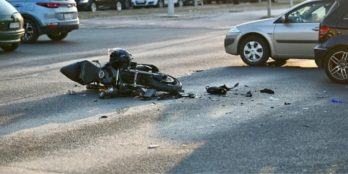 Motociklista oboren na Alipašinom Polju, saobraćaj usporen prema Ilidži