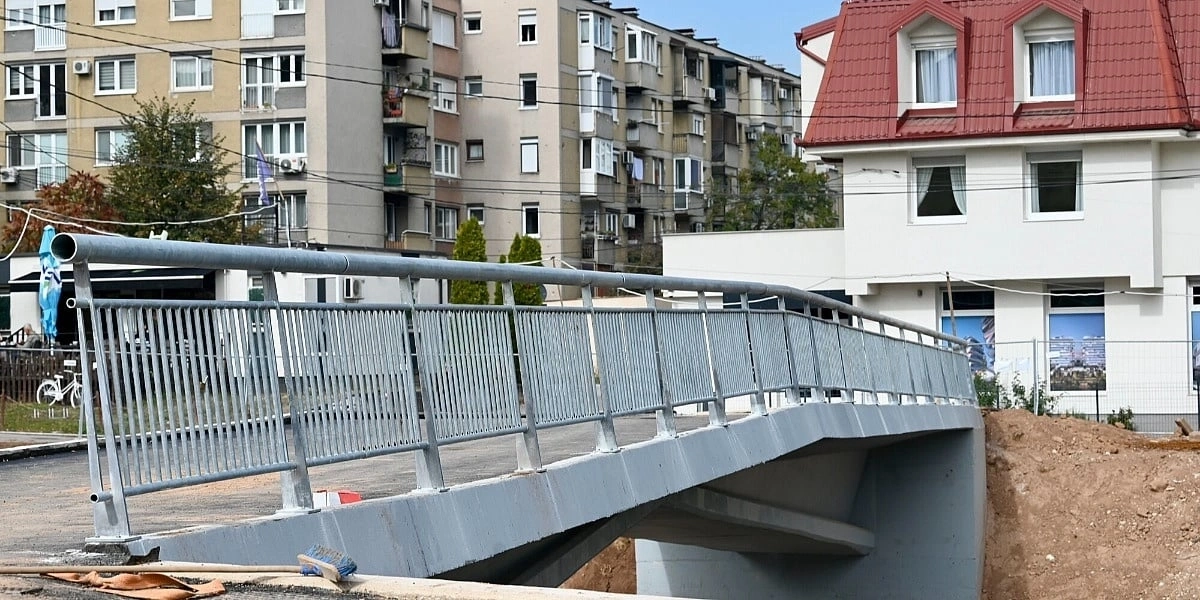 Grad Sarajevo traži od izvođača popravku ograde na novom mostu Paper Bridge nakon primjedbi