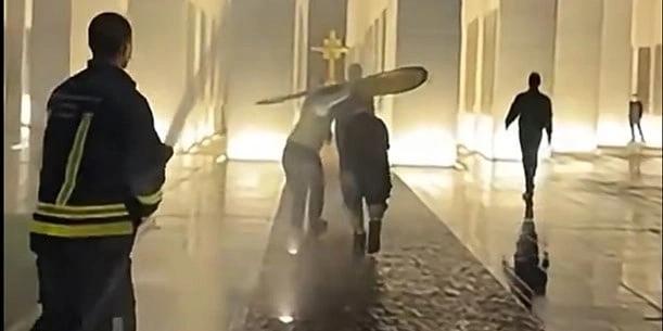 Stanivuković snimio promotivni video s vatrogascima dok gore livade