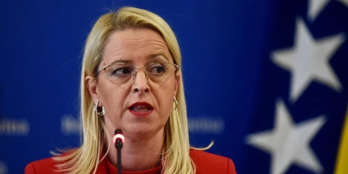 Snježana Novaković Bursać postavljena za direktoricu javne ustanove do preuzimanja poslanice u državnom parlamentu