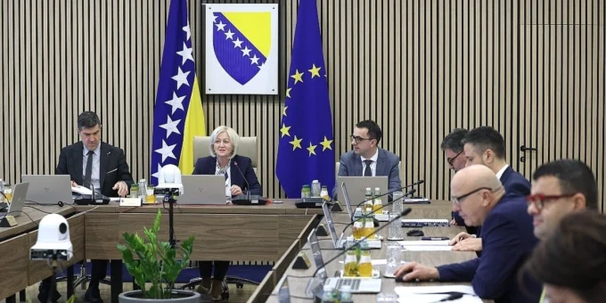 Sjednica Vijeća ministara BiH sutra razmatra saglasnost za glasanje državljana Srbije u BiH