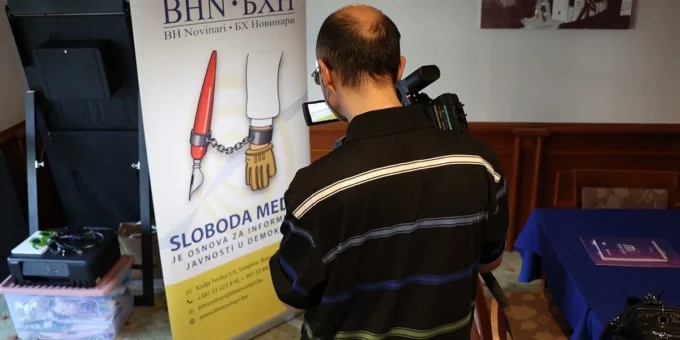 BH novinari osudili napad Milorada Dodika na novinara BHRT