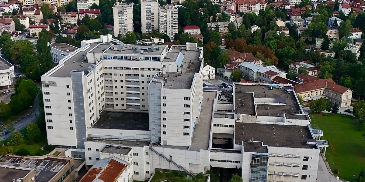 Klinički centar Univerziteta u Sarajevu raspisao tender za nabavku respiratora vrijednih 1,25 miliona KM