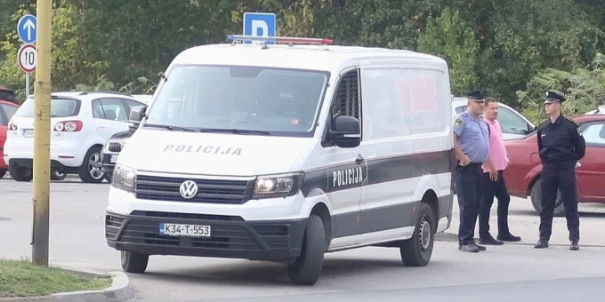 Policija u Živinicama uhvatila muškarca u provali kuće, predat tužilaštvu