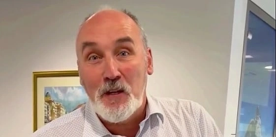 Ambasador Švicarske istakao sličnosti u smislu za humor među različitim zemljama