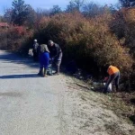 Organizovana akcija čišćenja uz magistralnu cestu kod Ivan Polja u Rogatici