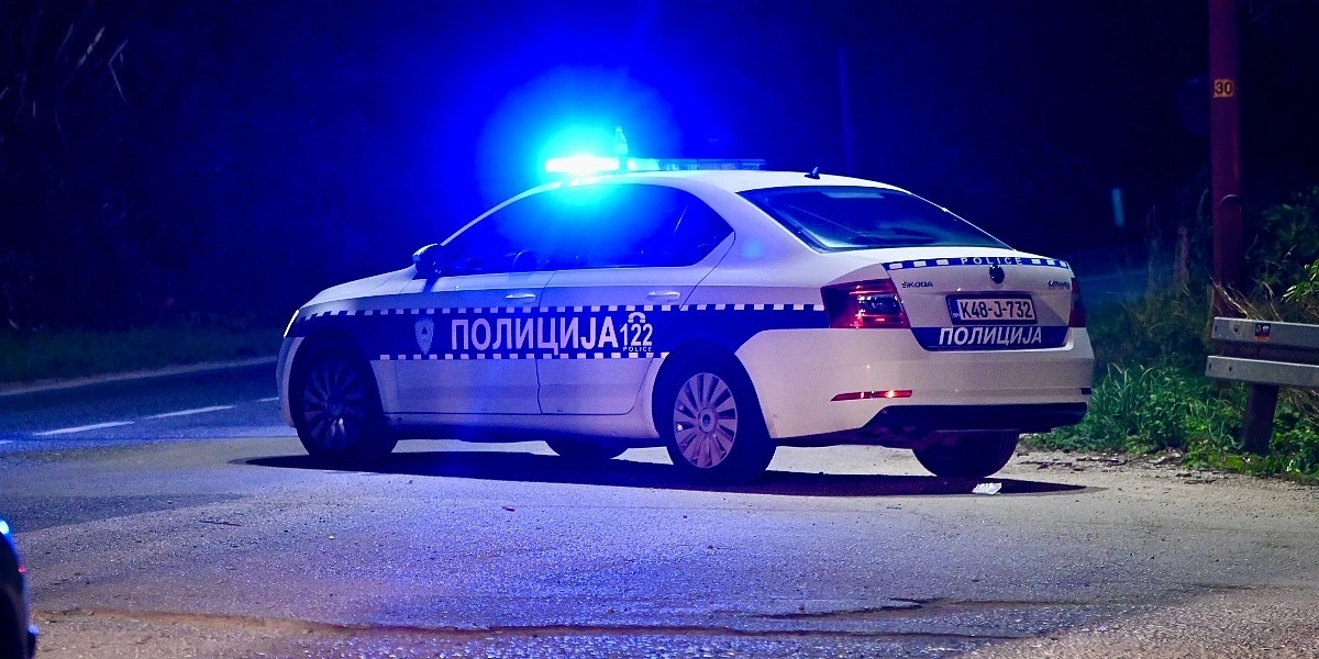 U Bijeljini poginuo muškarac iz kombija brze pošte u sudaru s kamionom