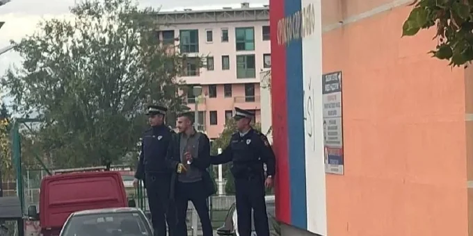 Sarajlija osumnjičen za natpis "genocidaši" u Istočnom Novom Sarajevu pušten na slobodu