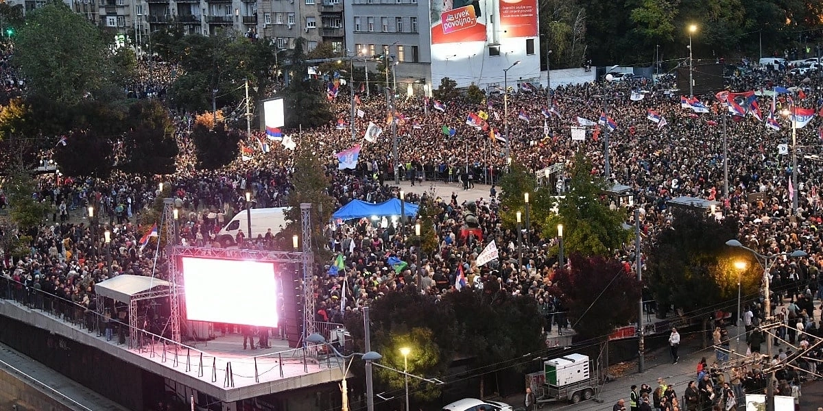 U Beogradu studenti i građani blokirali Brankov most i Gazelu na završnom skupu Studentske liste prije izbora