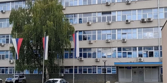 Uhapšeni Banjalučani osumnjičeni za krađe u tržnom centru, marketu i na benzinskoj pumpi