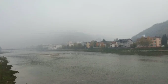 Deponija iznad Goražda ponovo gori, vatrogasci se bore s dimom cijelu noć
