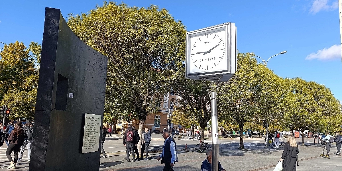 Sirene u Banjoj Luci odjekivale povodom 54. godišnjice zemljotresa iz 1969. godine