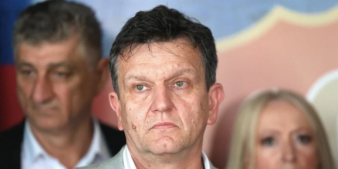 Blanuša odbacio ultimatume Vukanovića i istakao da ne prihvata ucjene