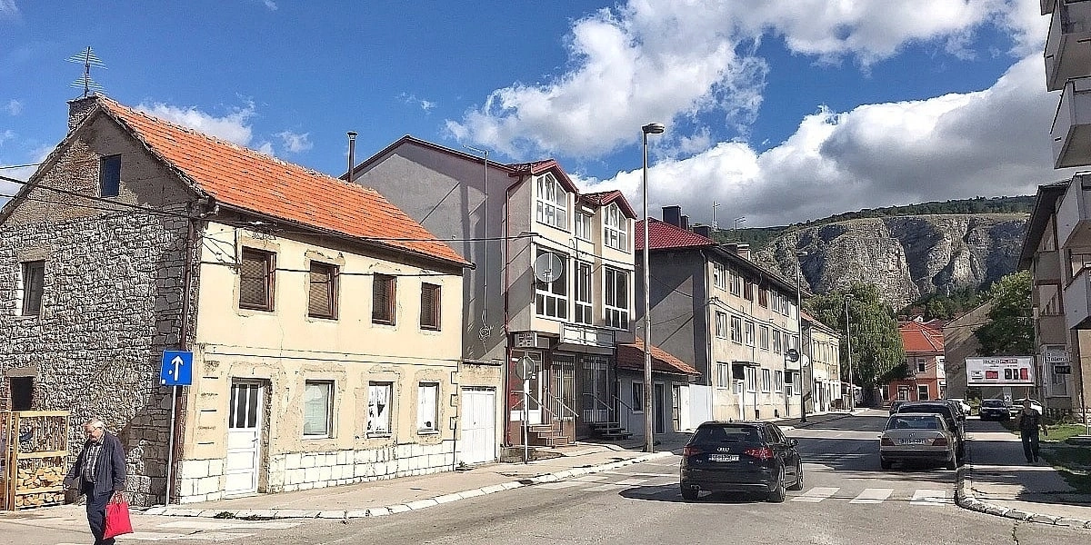 Muškarac iz Livna optužen za fizički napad na majku i teške tjelesne povrede